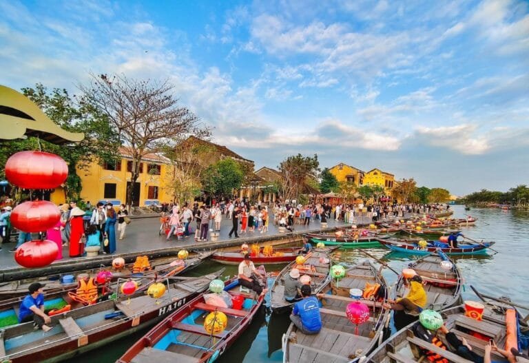 Top Destinations to Learn Vietnamese Culture and Language in 2025